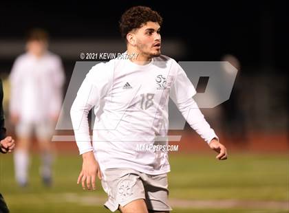 Thumbnail 1 in Wethersfield vs. Guilford (CIAC Class L Semifinal) photogallery.