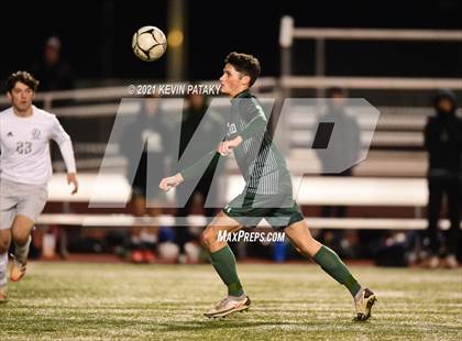 Thumbnail 1 in Wethersfield vs. Guilford (CIAC Class L Semifinal) photogallery.