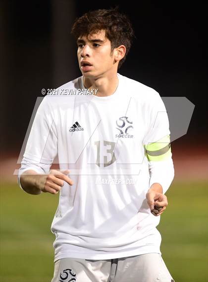 Thumbnail 3 in Wethersfield vs. Guilford (CIAC Class L Semifinal) photogallery.