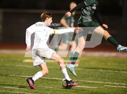 Thumbnail 2 in Wethersfield vs. Guilford (CIAC Class L Semifinal) photogallery.