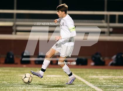 Thumbnail 3 in Wethersfield vs. Guilford (CIAC Class L Semifinal) photogallery.