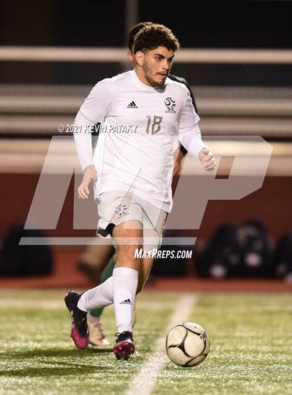 Thumbnail 2 in Wethersfield vs. Guilford (CIAC Class L Semifinal) photogallery.