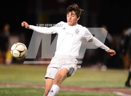 Thumbnail 3 in Wethersfield vs. Guilford (CIAC Class L Semifinal) photogallery.