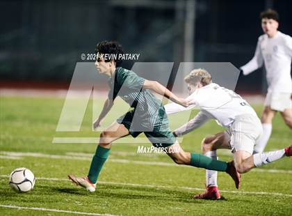 Thumbnail 2 in Wethersfield vs. Guilford (CIAC Class L Semifinal) photogallery.