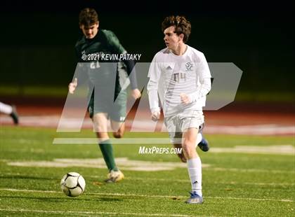 Thumbnail 2 in Wethersfield vs. Guilford (CIAC Class L Semifinal) photogallery.