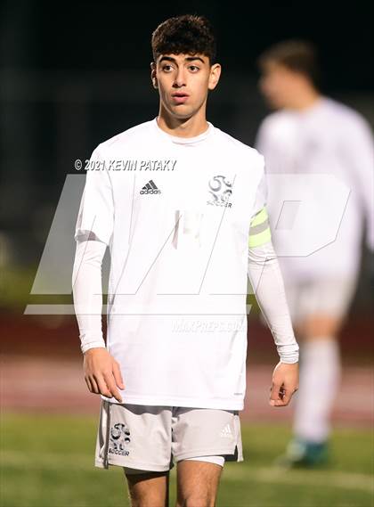 Thumbnail 3 in Wethersfield vs. Guilford (CIAC Class L Semifinal) photogallery.