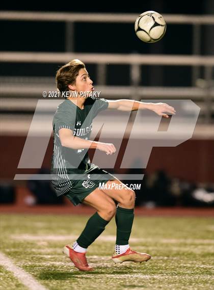 Thumbnail 1 in Wethersfield vs. Guilford (CIAC Class L Semifinal) photogallery.