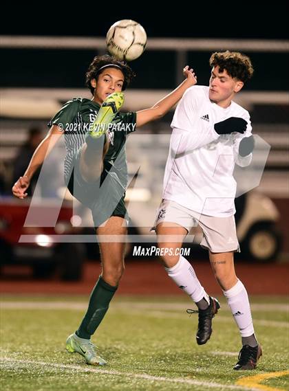Thumbnail 3 in Wethersfield vs. Guilford (CIAC Class L Semifinal) photogallery.