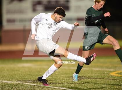 Thumbnail 3 in Wethersfield vs. Guilford (CIAC Class L Semifinal) photogallery.