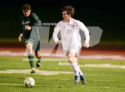 Thumbnail 1 in Wethersfield vs. Guilford (CIAC Class L Semifinal) photogallery.