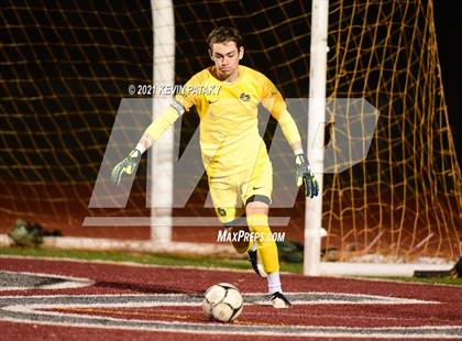 Thumbnail 3 in Wethersfield vs. Guilford (CIAC Class L Semifinal) photogallery.