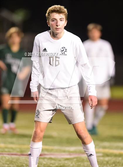 Thumbnail 3 in Wethersfield vs. Guilford (CIAC Class L Semifinal) photogallery.