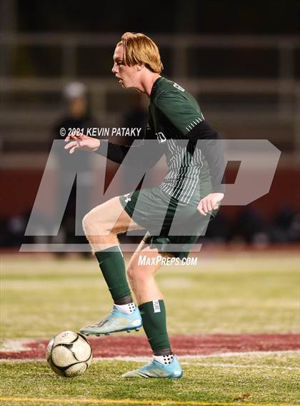 Thumbnail 2 in Wethersfield vs. Guilford (CIAC Class L Semifinal) photogallery.