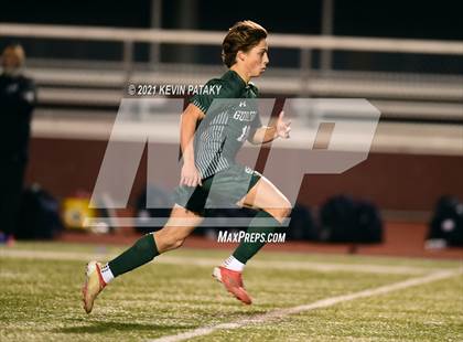 Thumbnail 2 in Wethersfield vs. Guilford (CIAC Class L Semifinal) photogallery.
