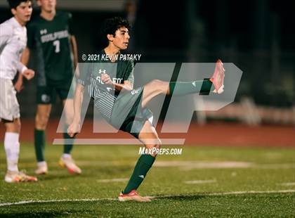 Thumbnail 2 in Wethersfield vs. Guilford (CIAC Class L Semifinal) photogallery.