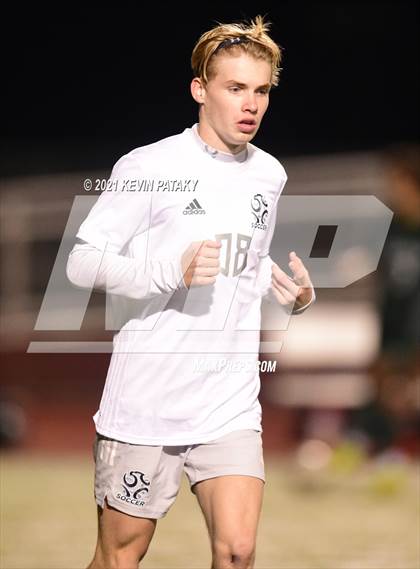 Thumbnail 1 in Wethersfield vs. Guilford (CIAC Class L Semifinal) photogallery.