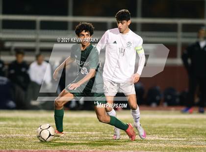 Thumbnail 2 in Wethersfield vs. Guilford (CIAC Class L Semifinal) photogallery.