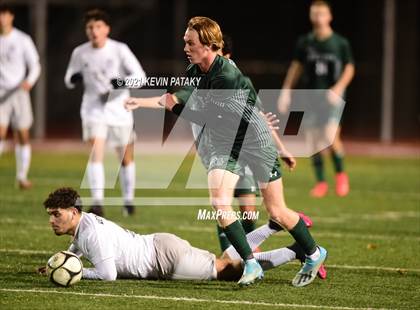Thumbnail 2 in Wethersfield vs. Guilford (CIAC Class L Semifinal) photogallery.