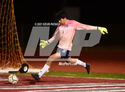 Thumbnail 1 in Wethersfield vs. Guilford (CIAC Class L Semifinal) photogallery.