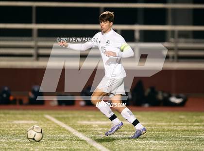 Thumbnail 1 in Wethersfield vs. Guilford (CIAC Class L Semifinal) photogallery.