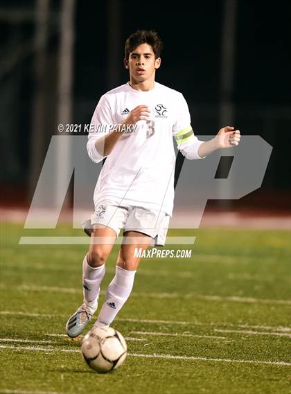 Thumbnail 1 in Wethersfield vs. Guilford (CIAC Class L Semifinal) photogallery.