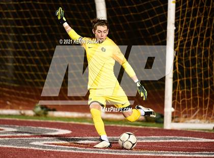 Thumbnail 1 in Wethersfield vs. Guilford (CIAC Class L Semifinal) photogallery.