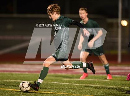 Thumbnail 3 in Wethersfield vs. Guilford (CIAC Class L Semifinal) photogallery.