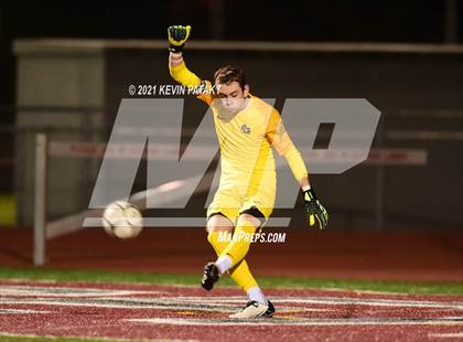 Thumbnail 1 in Wethersfield vs. Guilford (CIAC Class L Semifinal) photogallery.