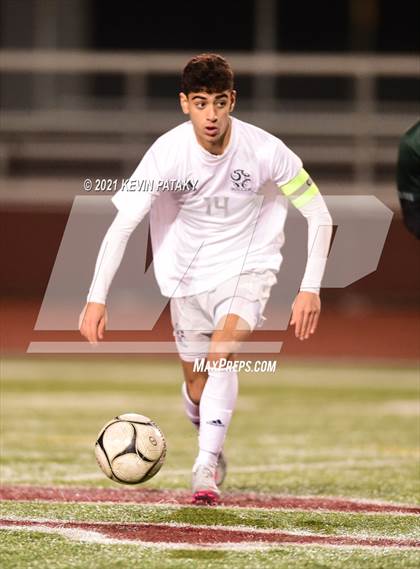 Thumbnail 1 in Wethersfield vs. Guilford (CIAC Class L Semifinal) photogallery.