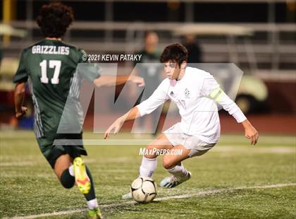 Thumbnail 2 in Wethersfield vs. Guilford (CIAC Class L Semifinal) photogallery.