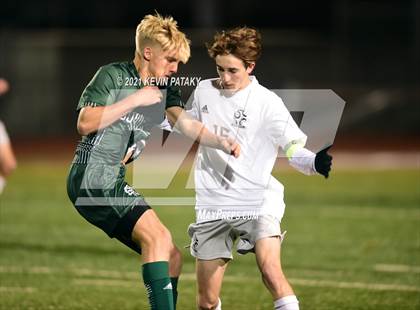 Thumbnail 3 in Wethersfield vs. Guilford (CIAC Class L Semifinal) photogallery.