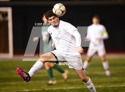 Thumbnail 3 in Wethersfield vs. Guilford (CIAC Class L Semifinal) photogallery.