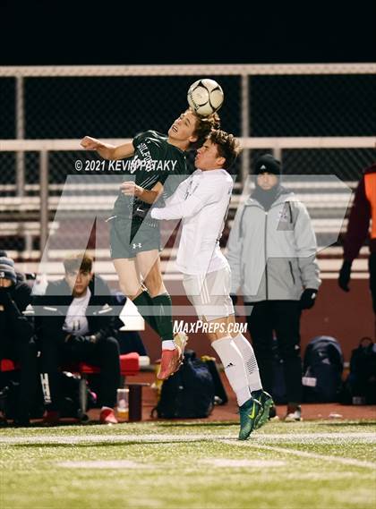 Thumbnail 3 in Wethersfield vs. Guilford (CIAC Class L Semifinal) photogallery.