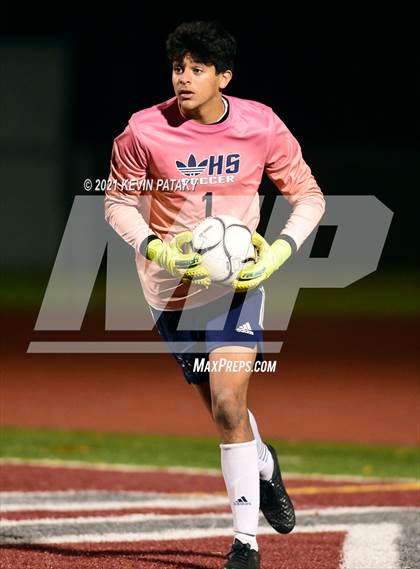 Thumbnail 2 in Wethersfield vs. Guilford (CIAC Class L Semifinal) photogallery.