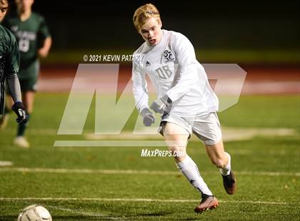 Thumbnail 3 in Wethersfield vs. Guilford (CIAC Class L Semifinal) photogallery.