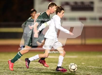 Thumbnail 3 in Wethersfield vs. Guilford (CIAC Class L Semifinal) photogallery.