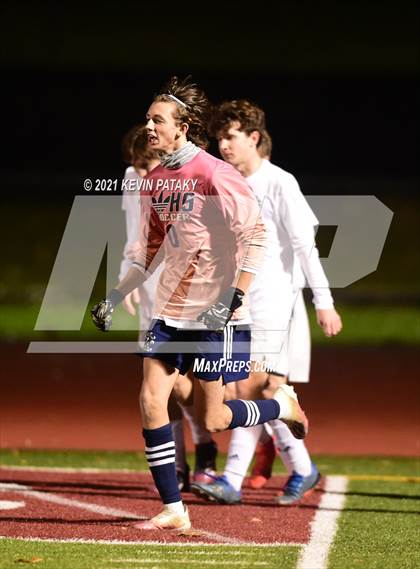 Thumbnail 1 in Wethersfield vs. Guilford (CIAC Class L Semifinal) photogallery.