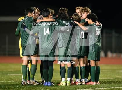 Thumbnail 1 in Wethersfield vs. Guilford (CIAC Class L Semifinal) photogallery.