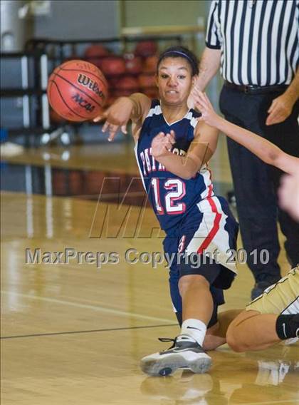 Thumbnail 3 in Beyer @ Enochs photogallery.