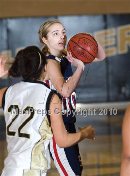 Thumbnail 3 in Beyer @ Enochs photogallery.