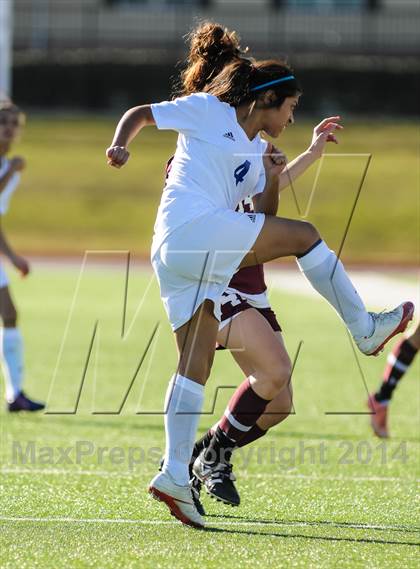 Thumbnail 3 in Wylie vs South Garland (Wylie ISD Winter Classic) photogallery.