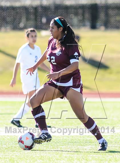 Thumbnail 3 in Wylie vs South Garland (Wylie ISD Winter Classic) photogallery.