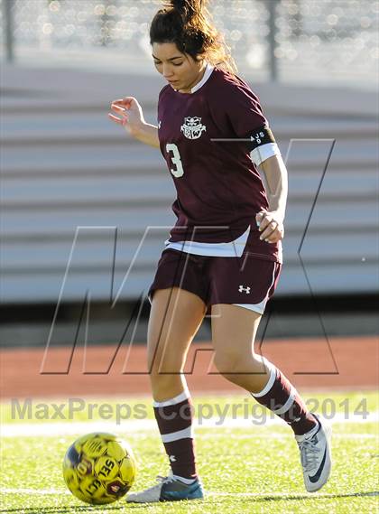 Thumbnail 2 in Wylie vs South Garland (Wylie ISD Winter Classic) photogallery.