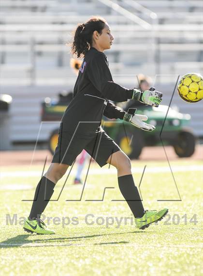 Thumbnail 2 in Wylie vs South Garland (Wylie ISD Winter Classic) photogallery.