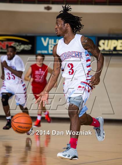 Thumbnail 1 in Grapevine Faith Christian vs. Hirschi (Fantasy of Lights) photogallery.