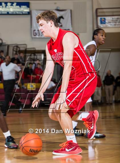 Thumbnail 3 in Grapevine Faith Christian vs. Hirschi (Fantasy of Lights) photogallery.