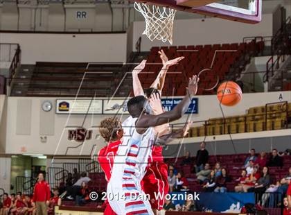 Thumbnail 2 in Grapevine Faith Christian vs. Hirschi (Fantasy of Lights) photogallery.