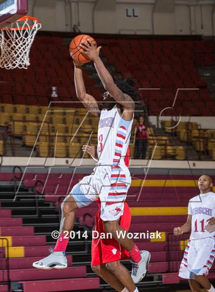 Thumbnail 3 in Grapevine Faith Christian vs. Hirschi (Fantasy of Lights) photogallery.