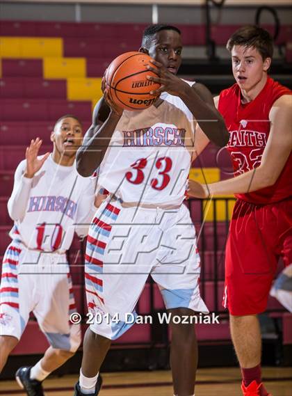 Thumbnail 2 in Grapevine Faith Christian vs. Hirschi (Fantasy of Lights) photogallery.