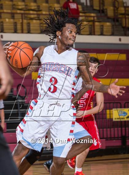 Thumbnail 1 in Grapevine Faith Christian vs. Hirschi (Fantasy of Lights) photogallery.